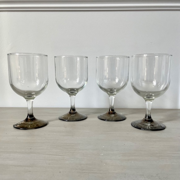 Retro Clear 8-ounce Goblets with Dark Iridescent Foot - Set of 4 - Picture 1 of 7